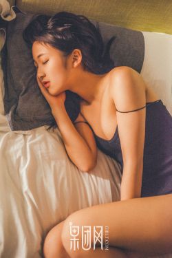 网红鹿女神厨房被饥渴的